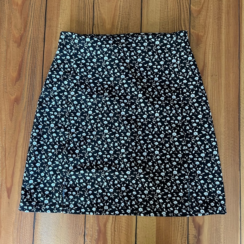 Brandy Melville Black Floral Mini Skirt